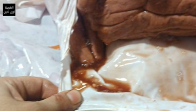 الصوره بالغربية تظهر ضبط اللحوم الفاسدة