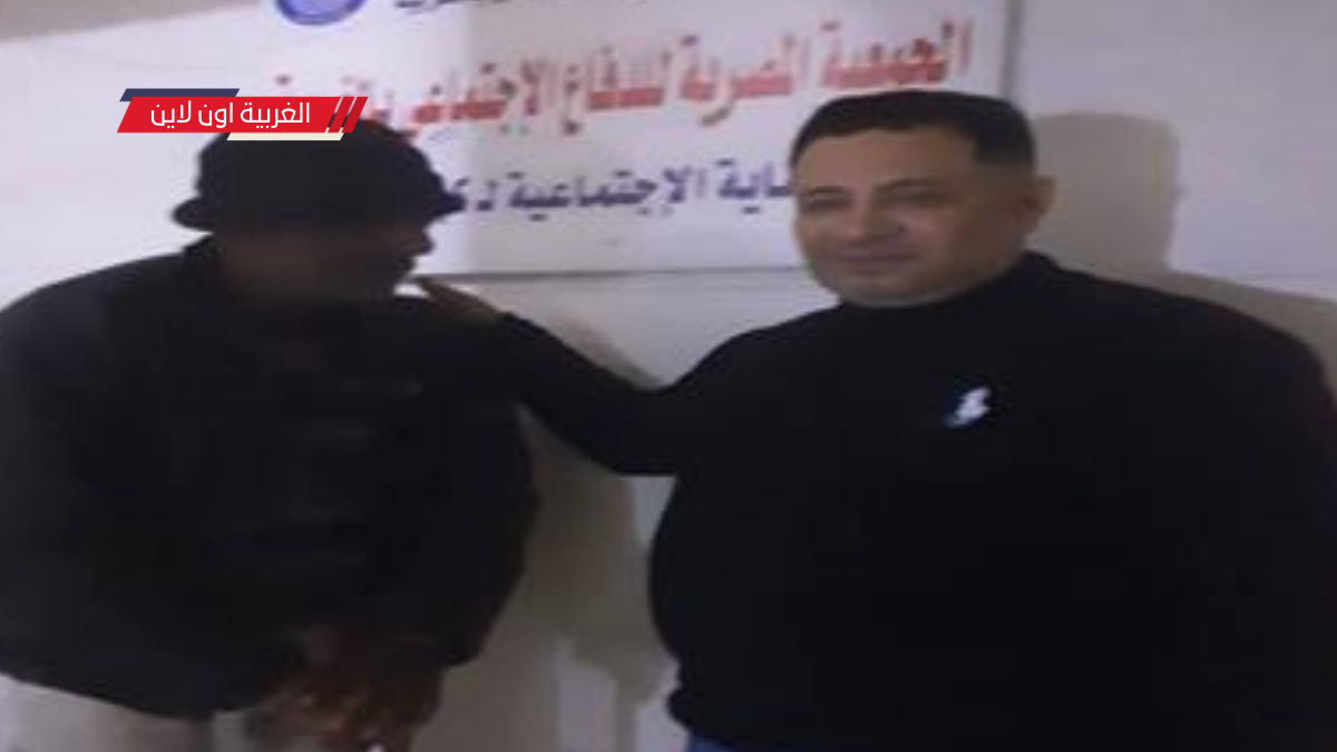 التضامن ينقذ مسنا كفيفا من شوارع طنطا بعد ما تخلي اهله عنه