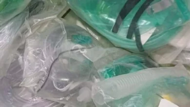 تموين الغربية يداهم شركة مستلزمات طبية أمام مستشفى طنطا العام.. كارثة جراحية خلف الأبواب