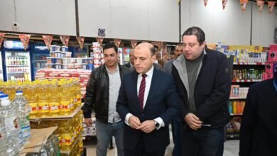 تخفيضات رمضان.. محافظ الغربية يتابع توافر أسعار السلع في الغربية بمنفذ المحلة الكبري 11 محافظ الغربيه يتابع الاسعار رمضان في المحله الكبري