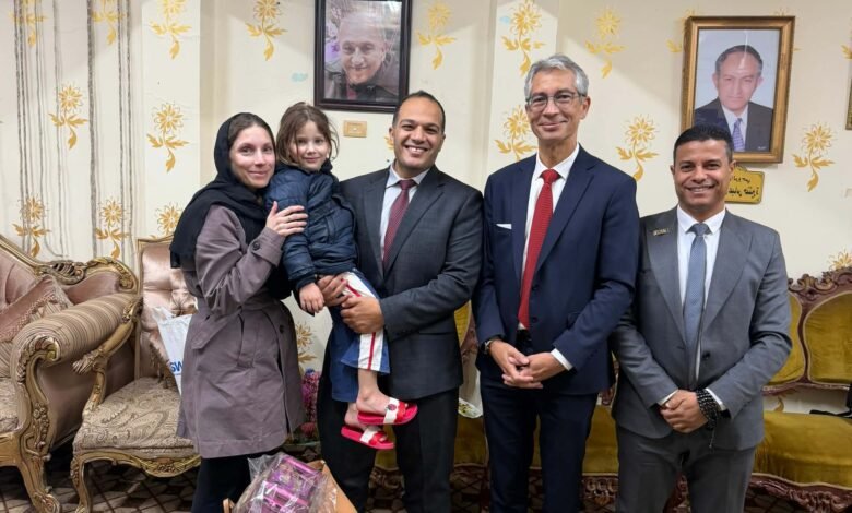 بقرار من نيابة طنطا.. كواليس عودة الطفلة لينا لحضن والدتها الكندية بعد اختطافها 1 بقرار من نيابة طنطا.. كواليس عودة الطفلة لينا لحضن والدتها الكندية بعد اختطافها