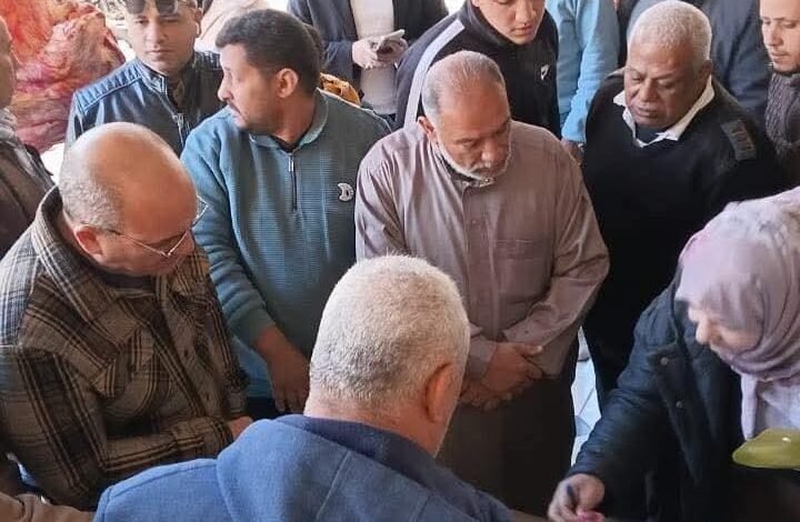 لحوم فاسدة ومحاضر تموينية.. محافظ الغربية يضرب بيد من حديد في أسواق سمنود 1 لحوم فاسدة ومحاضر تموينية.. محافظ الغربية يضرب بيد من حديد في أسواق سمنود